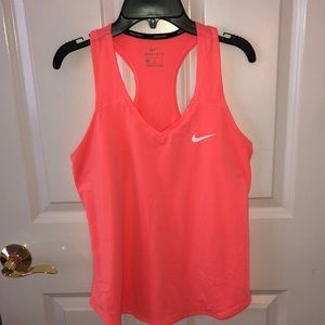 Never worn NIKE workout tank